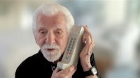 手机诞生40周年：你知道世界第一台商用便携手机吗?