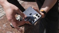 iPhone15 Pro掉落测试：钛合金机身似乎并不耐用