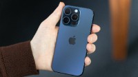蓝色iPhone15 Pro遇冷破发1500元！创历史之最