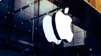 苹果2023年营收3832.9亿美元 4年来首次下降