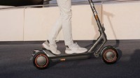 4999元！雅迪电动滑板车发布：65km续航短途神器