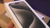 官网买iPhone15 Pro 却收到了换皮安卓机