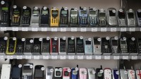 3456部！欧洲男子获“最多手机收藏”吉尼斯世界纪录