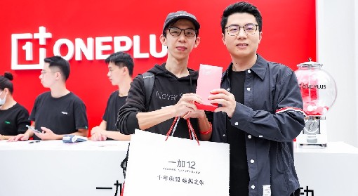 一加12Pop-up快闪活动人气爆棚，掀起抢购热潮