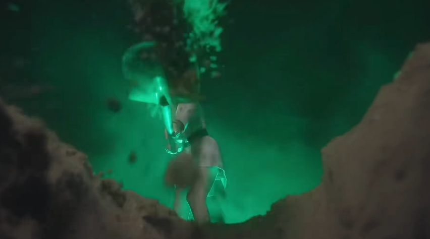 完蛋我被美女包围了钟晨瑶是谁 完蛋我被美女包围了钟晨瑶人物介绍