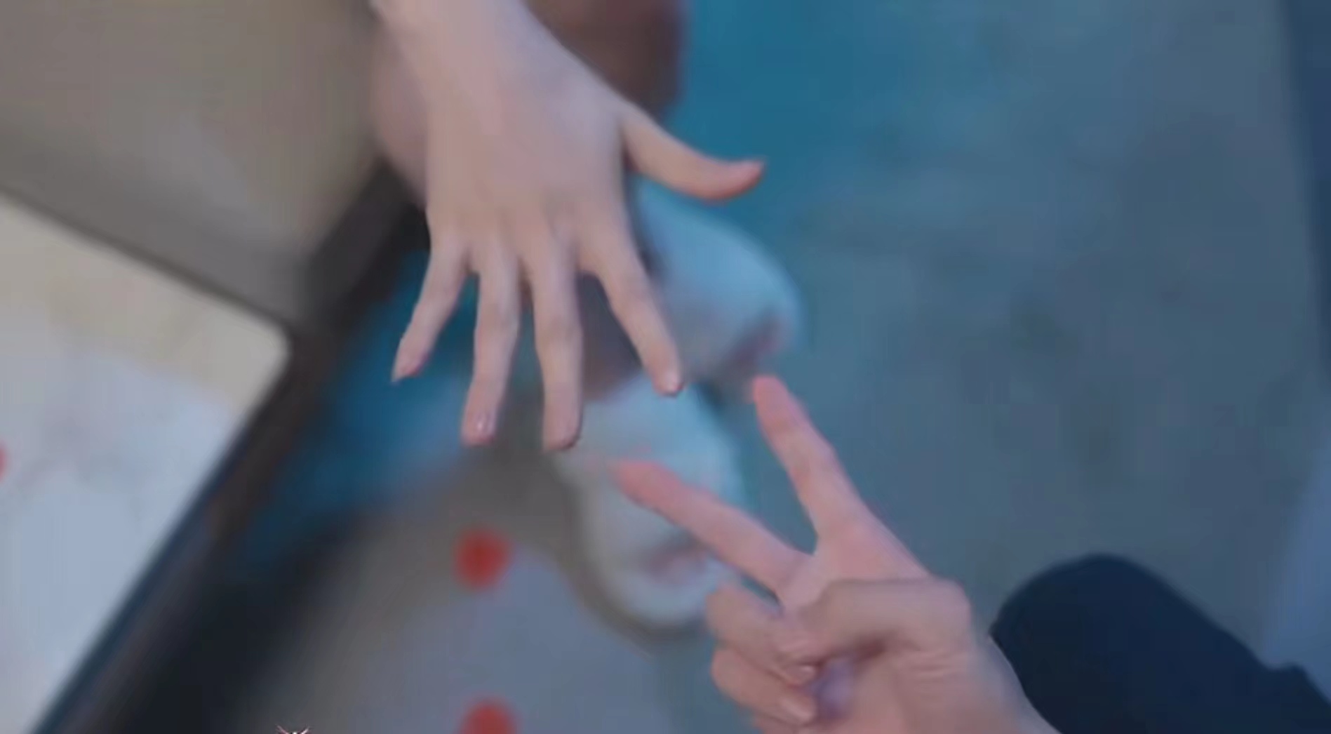 完蛋我被美女包围了石头剪刀布玩法 石头剪刀布过关攻略