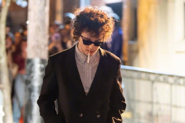 鲍勃·迪伦传记片《完全未知》新片场照 甜茶主演！分享讲解