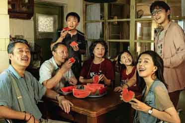 七部新片定档端午档：《谈判专家》《走走停停》领衔盘点分析