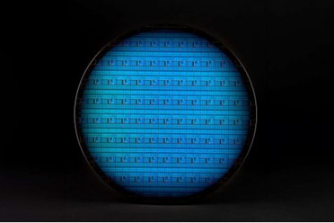 英特尔在可扩展硅基量子处理器领域取得突破，向量子实用性更进一步 解析分