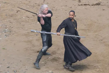 《猎魔人》第四季路透！“锤弟”还原度还挺高？讲解分享