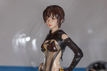 《星刃》渡鸦 百合模型实物公开 这身材真的绝了！