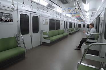 上市宣传片赏《8番出口》续作《8番站台》现已发售！