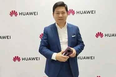 骨子里是内向的 都是被逼的 余承东称自己是“i人”