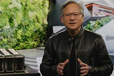 英伟达黄仁勋官宣下一代AI芯片架构Rubin 2026年首发！