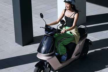 独特颜值的九号电动妙想家C系了解一下 通勤代步摩托车怎么选？