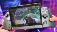 随意调节屏幕角度  威刚展示全新XPG NIA游戏掌机