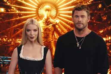 《疯狂的麦克斯：狂暴女神》曝幕后特辑 一片好评！