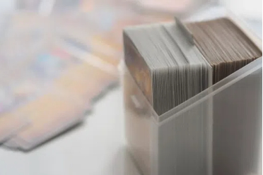 5000万日元喷火龙卡跌成半价？宝可梦卡牌价格暴跌！