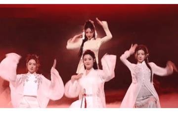 团队在管理账号 Miss回应用小号吐槽向佐老婆