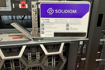 用了28块61.44TB SSD 圆周率创新纪录