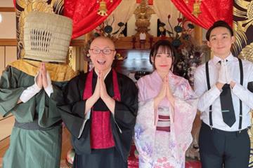 每杀一只怪就原地诵经超度 当僧人玩《超级马里奥》