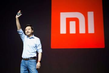 雷军重回手机发布会 MIX Fold 4/Flip即将开售