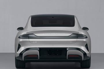 SU7尾标去掉"北京" 小米汽车获独立造车资质！