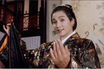 终年78岁 曹可凡缅怀 著名女演员"华夫人"郑佩佩去世!